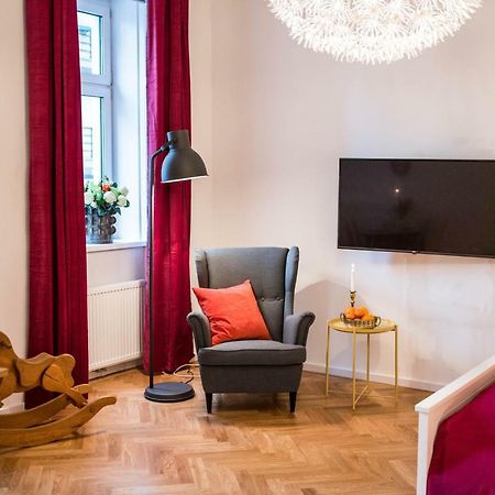 Leuhusen Orange Apartment Vienna Wina Bagian luar foto