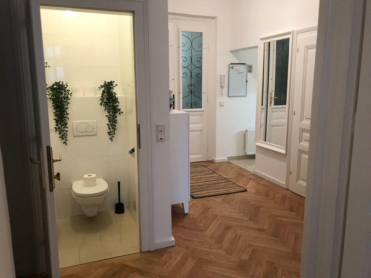 Leuhusen Orange Apartment Vienna Wina Bagian luar foto