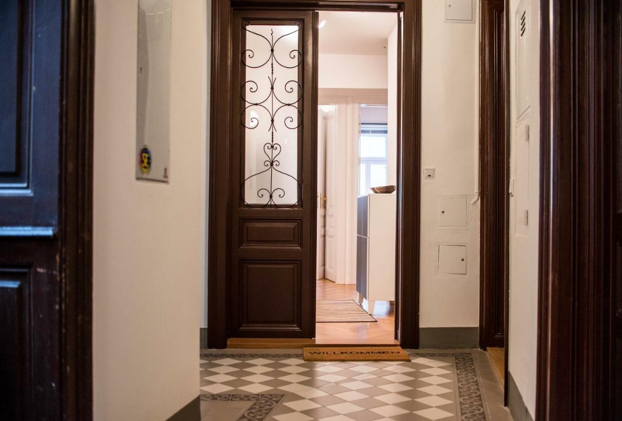 Leuhusen Orange Apartment Vienna Wina Bagian luar foto